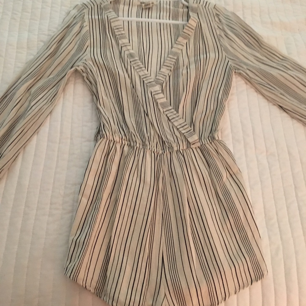 Excellent Condition Romper (worn once)